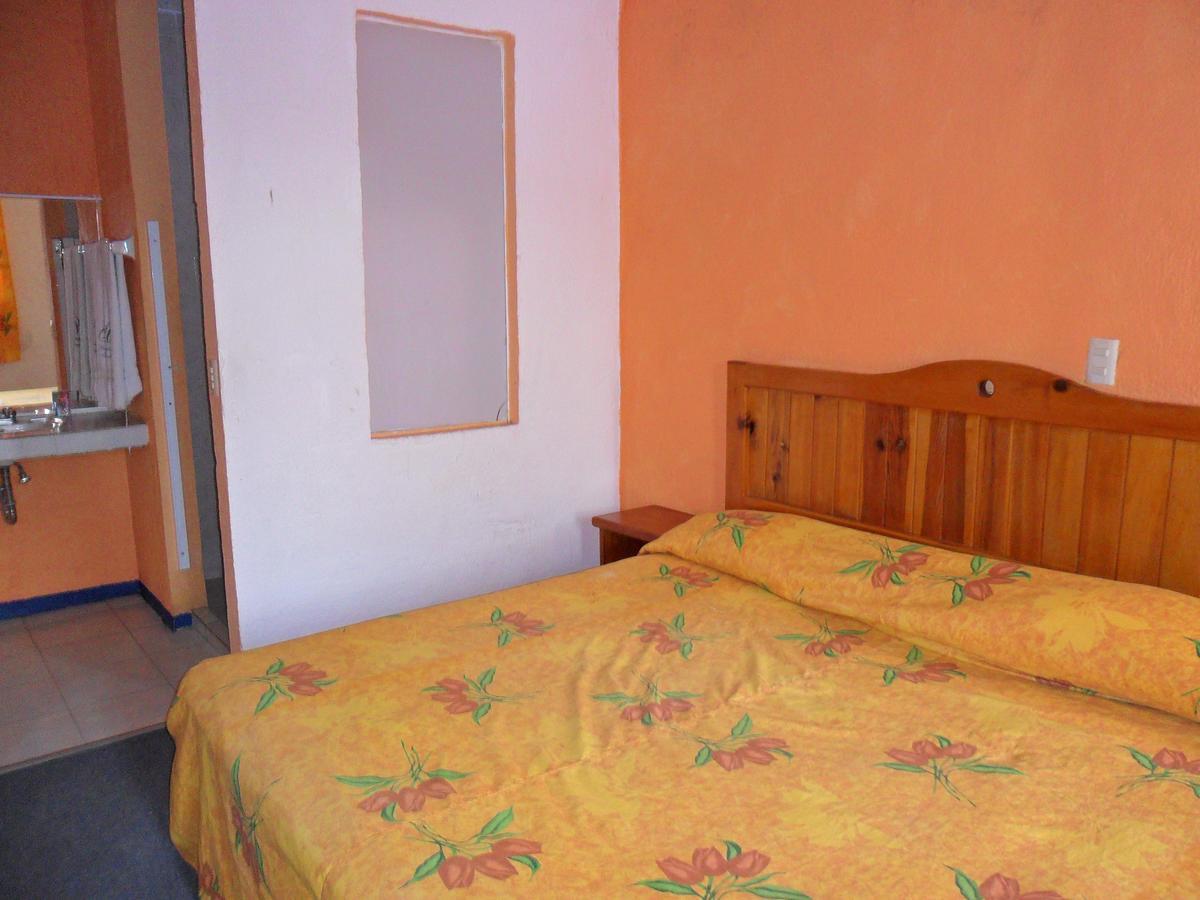 Hotel Las Cabanas San Felipe del Progreso Bagian luar foto